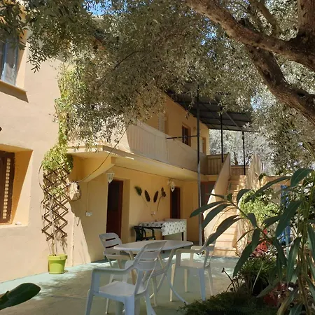 Petrohori Before Midnight Holiday home
